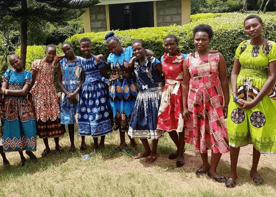 Kenyan Girls Stand Together